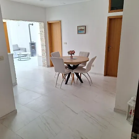 Tre Strade Apartment
